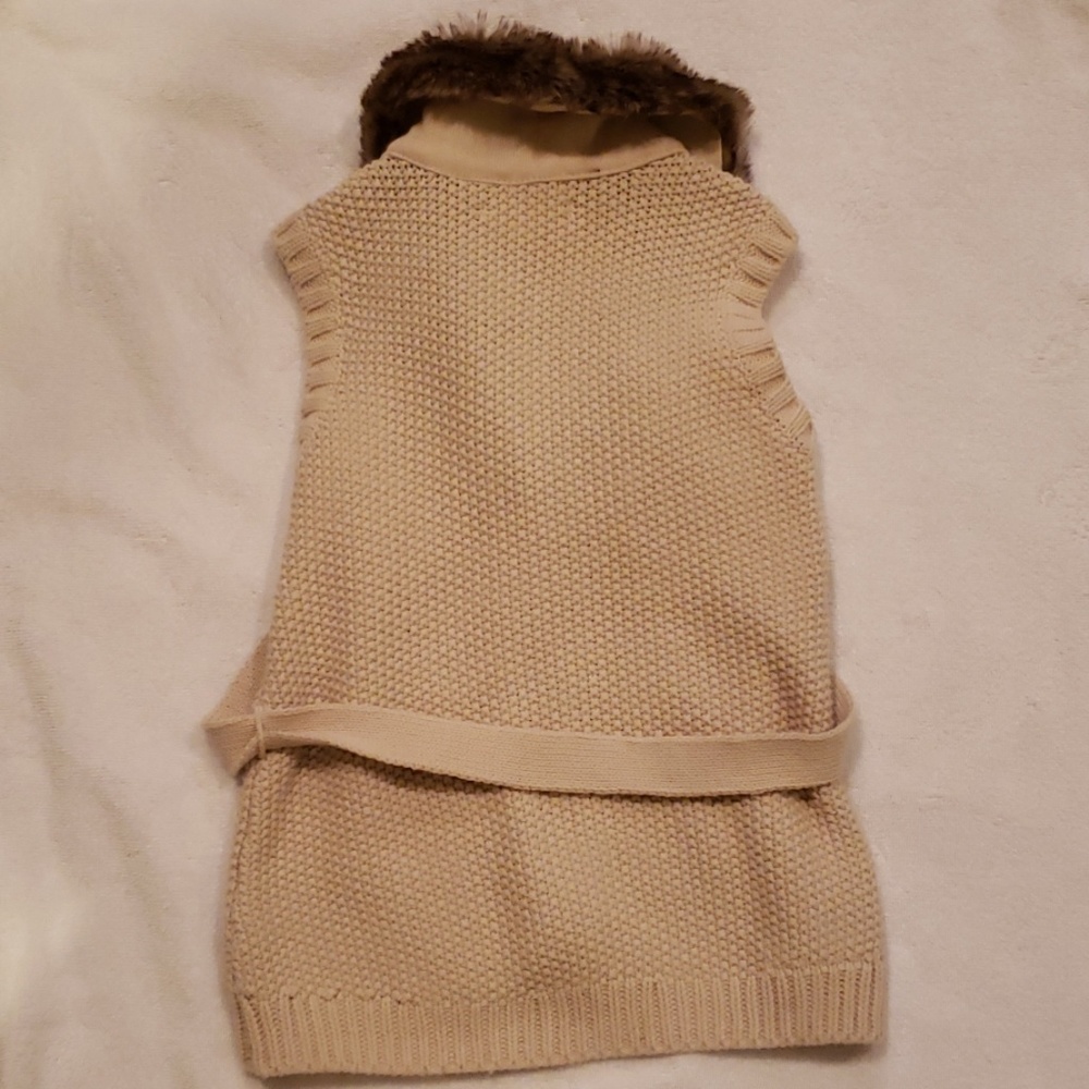 Sweater - Picture 2 of 2